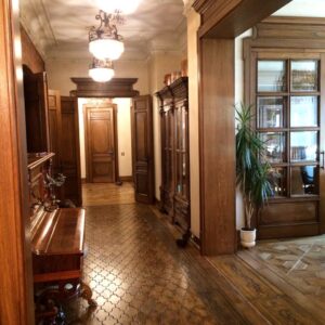 Паркет Дворец Прадо в интерьере московской квартиры